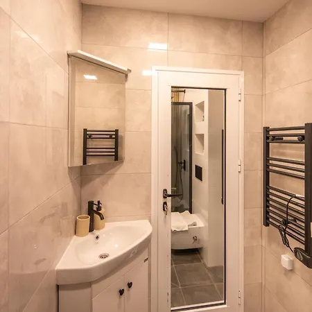 Design With A Cosy Balcony Апартаменты София